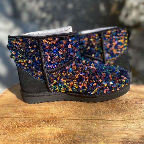 UGG Classic Mini Stellar Sequined Ankle Boots - Picture 5 of 6